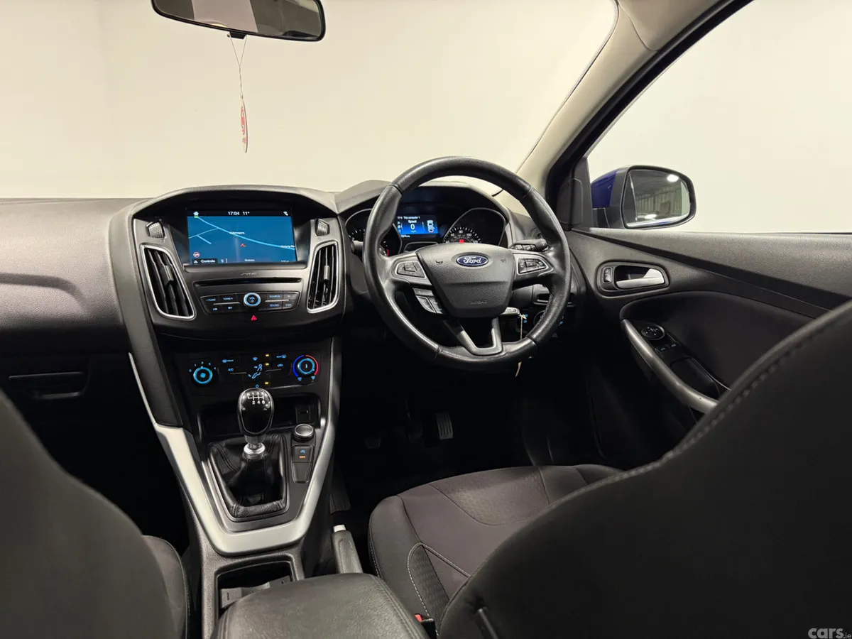 Ford Focus Hatchback, Diesel, 2017, Blue