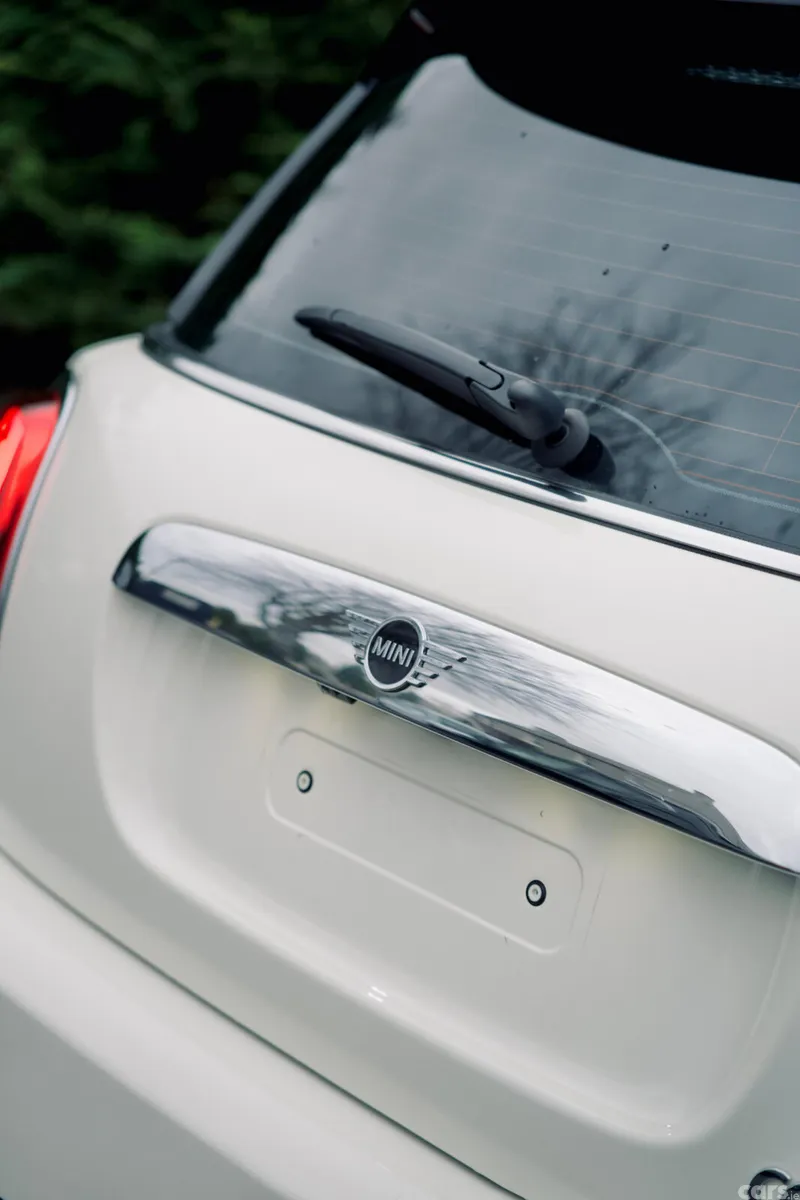 Mini Cooper Hatchback, Diesel, 2019, White