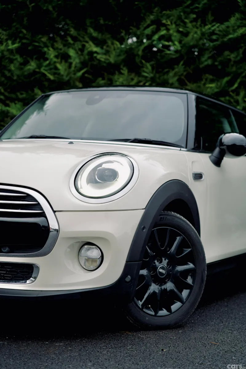 Mini Cooper Hatchback, Diesel, 2019, White