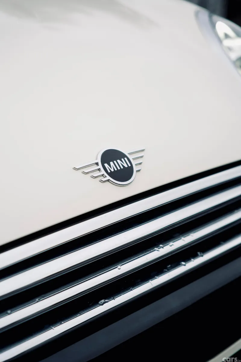 Mini Cooper Hatchback, Diesel, 2019, White