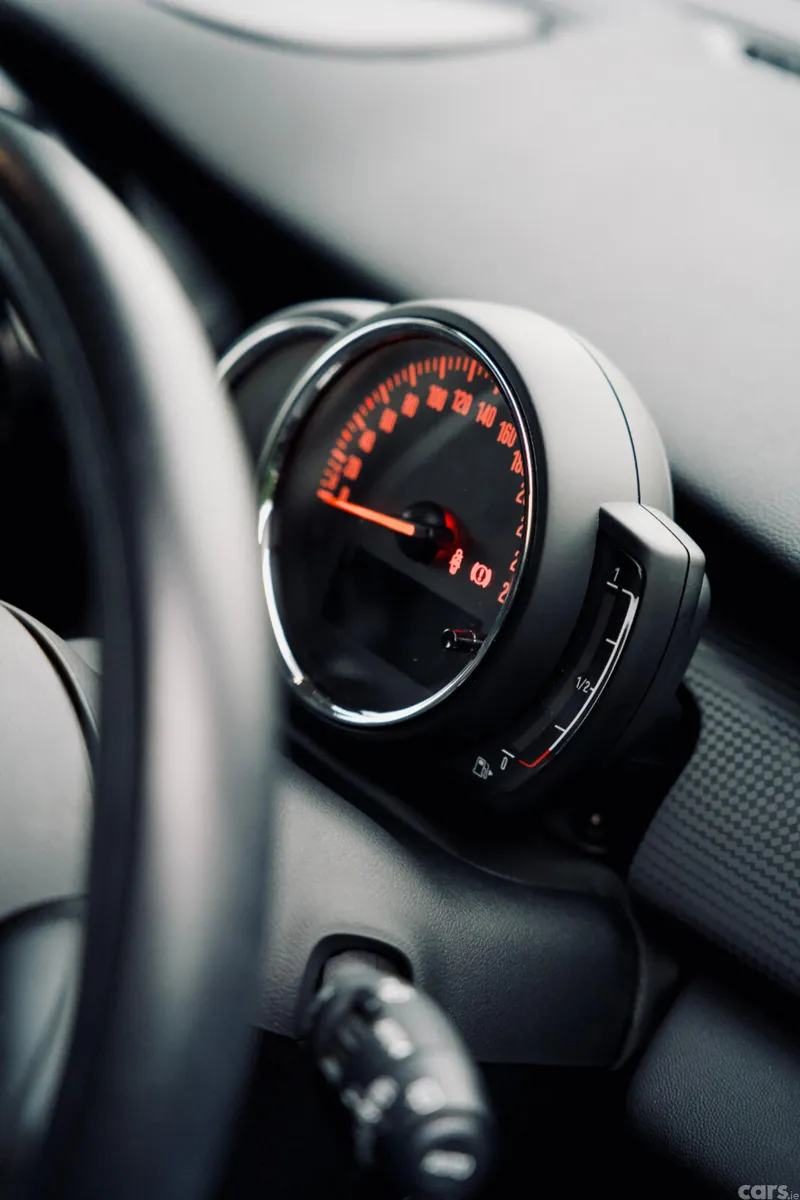Mini Cooper Hatchback, Diesel, 2019, White