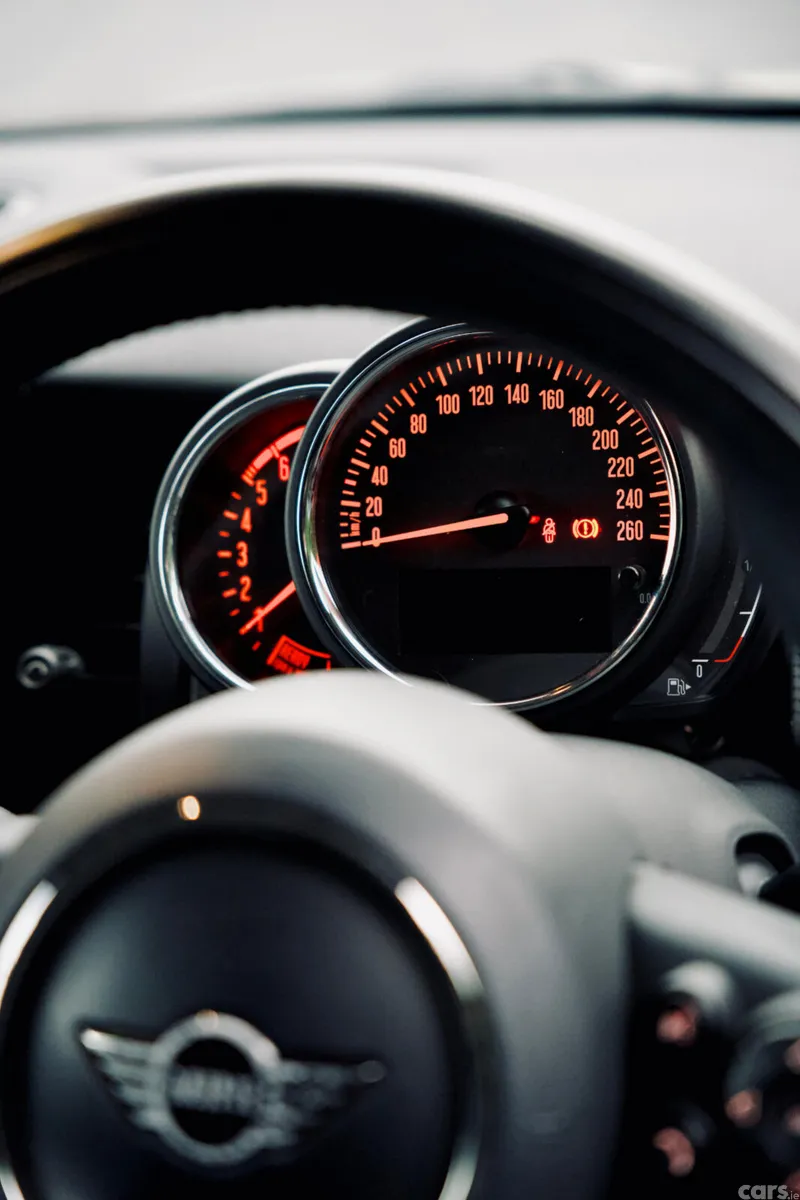 Mini Cooper Hatchback, Diesel, 2019, White