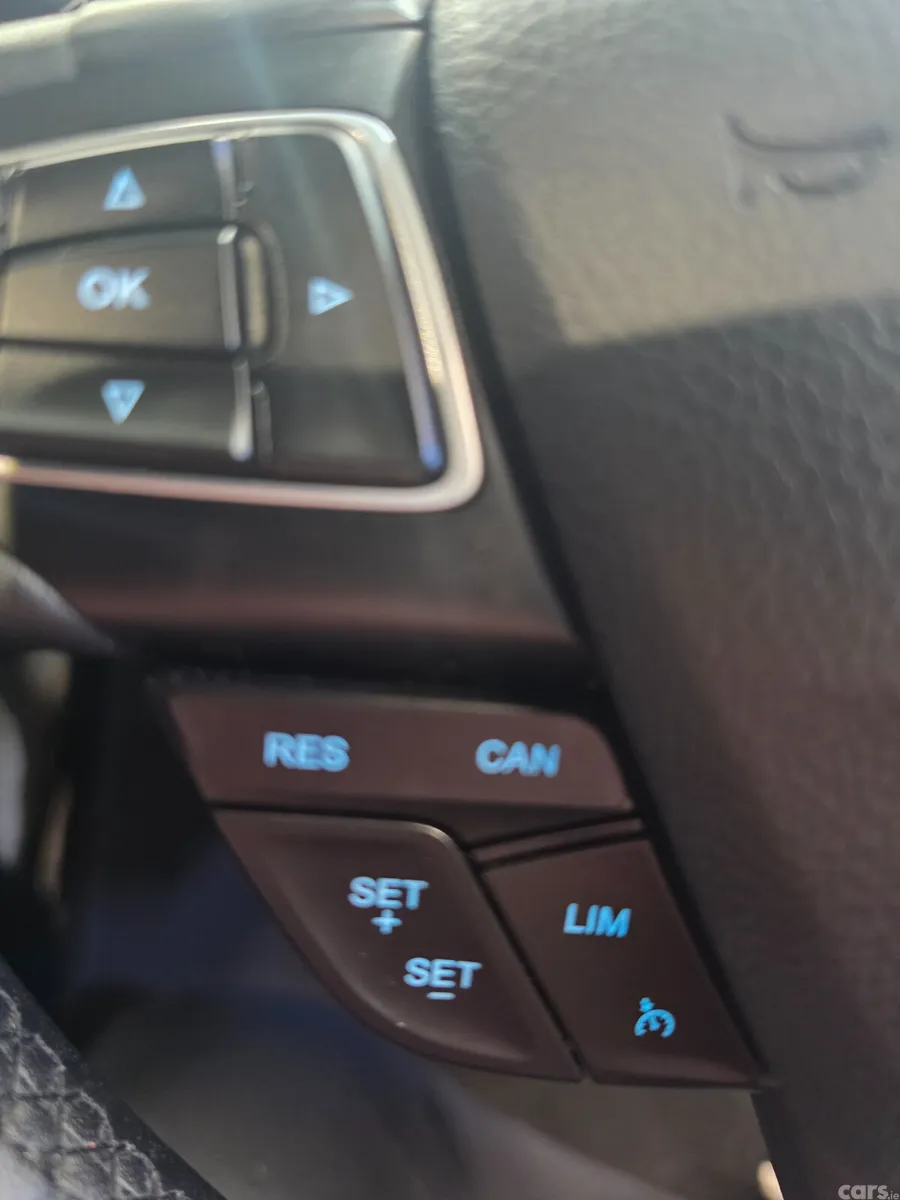 Ford Focus Hatchback, Diesel, 2019, Grey