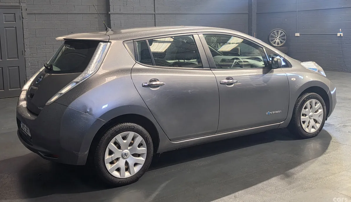 Nissan Leaf Hatchback, Electric, 2016, Grey