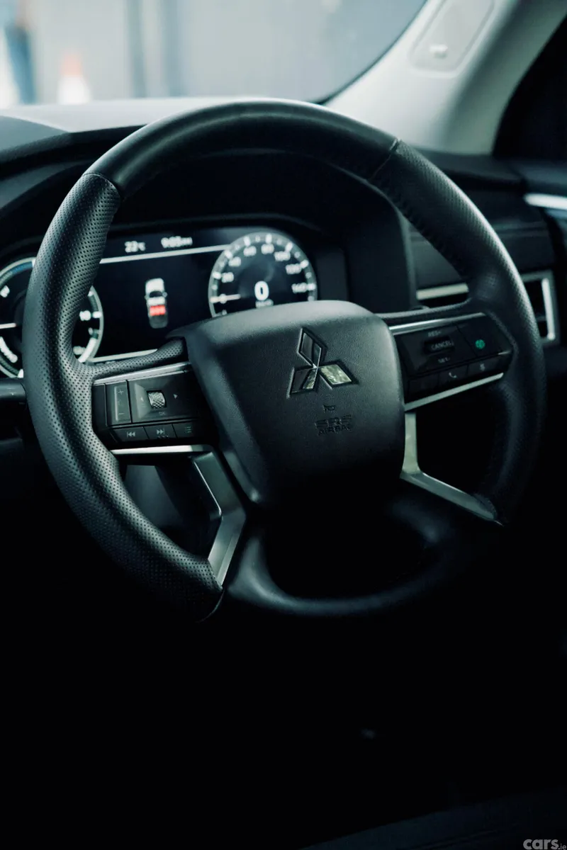 Mitsubishi Outlander SUV, Petrol Plug-in Hybrid, 2022, Black