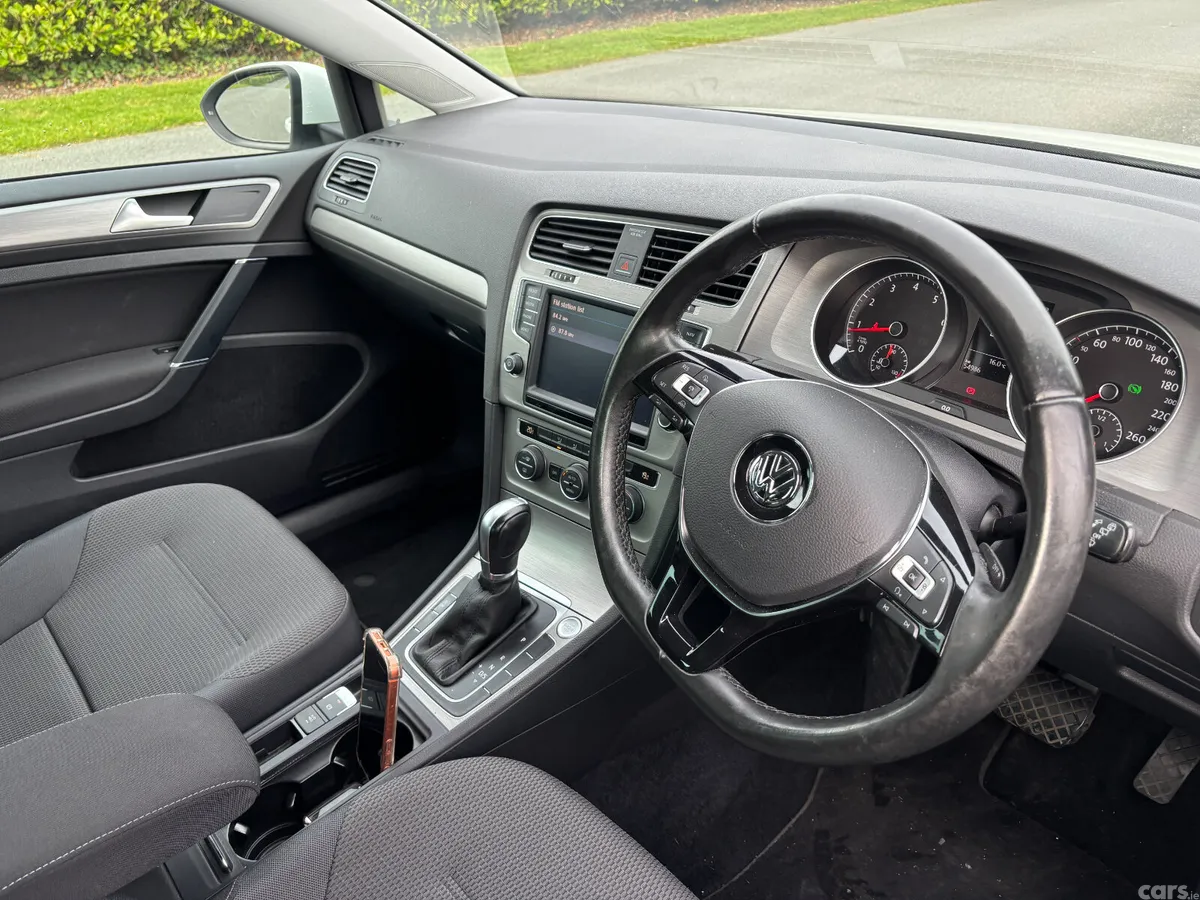 Volkswagen Golf Hatchback, Petrol, 2015, White