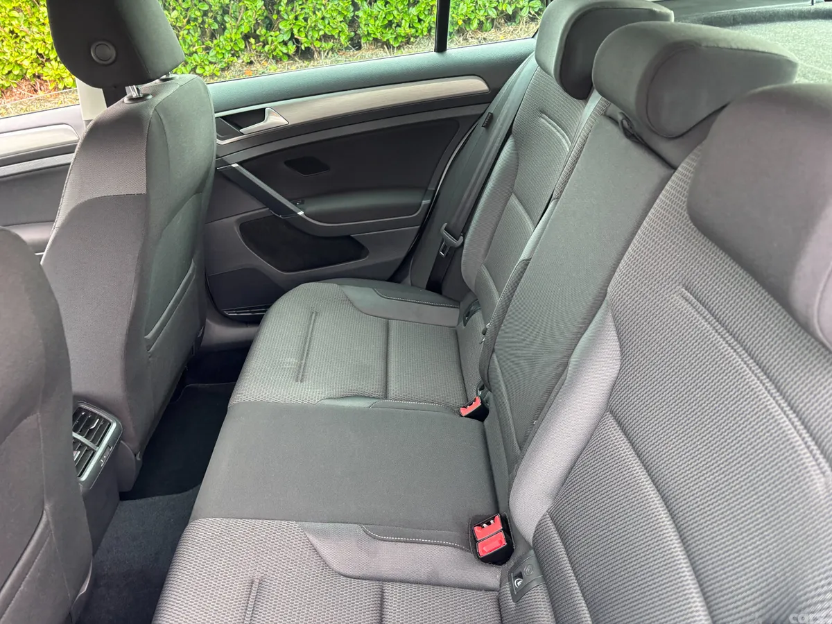Volkswagen Golf Hatchback, Petrol, 2015, White