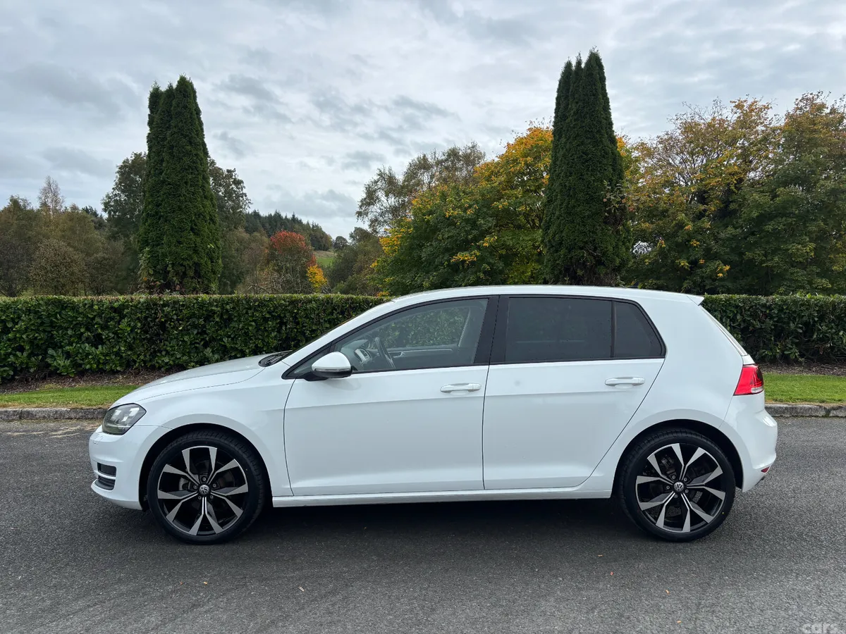 Volkswagen Golf Hatchback, Petrol, 2015, White
