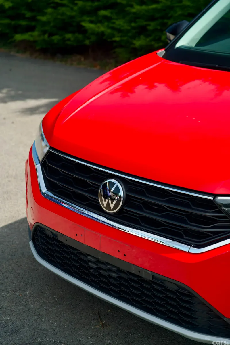 Volkswagen T-Roc SUV, Diesel, 2021, Red