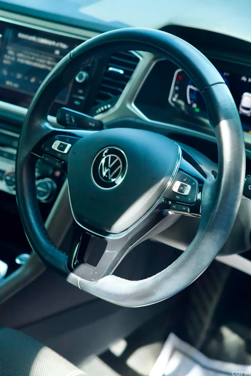 Volkswagen T-Roc SUV, Diesel, 2021, Red