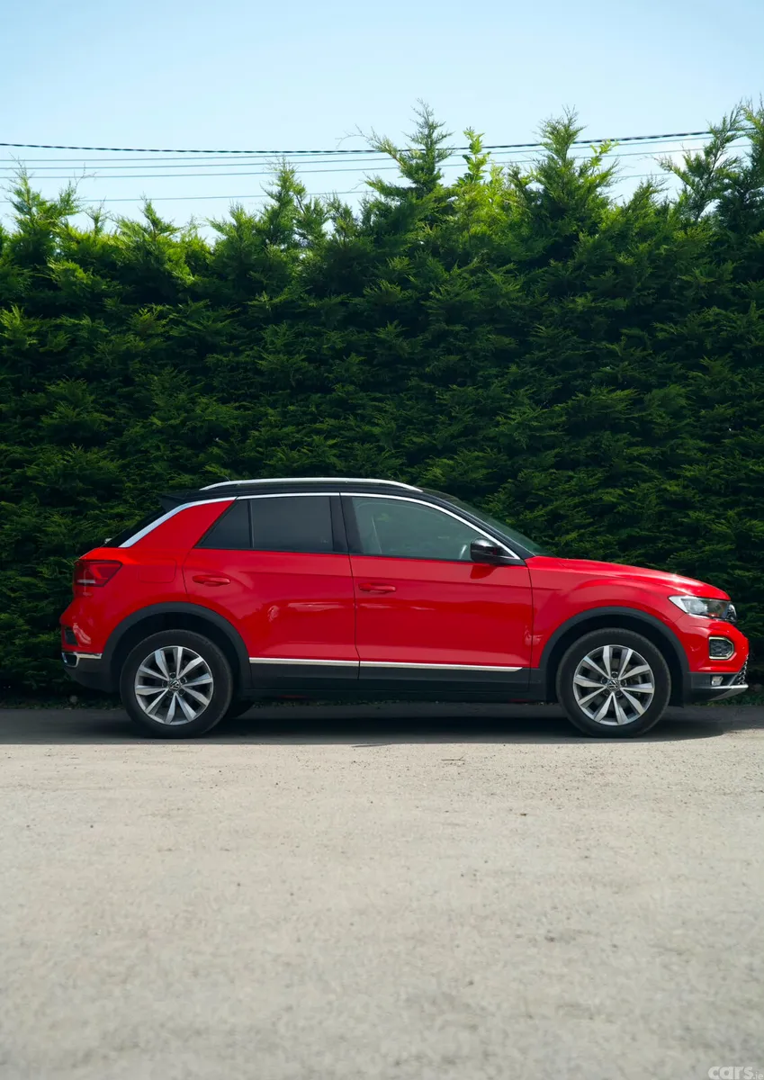 Volkswagen T-Roc SUV, Diesel, 2021, Red