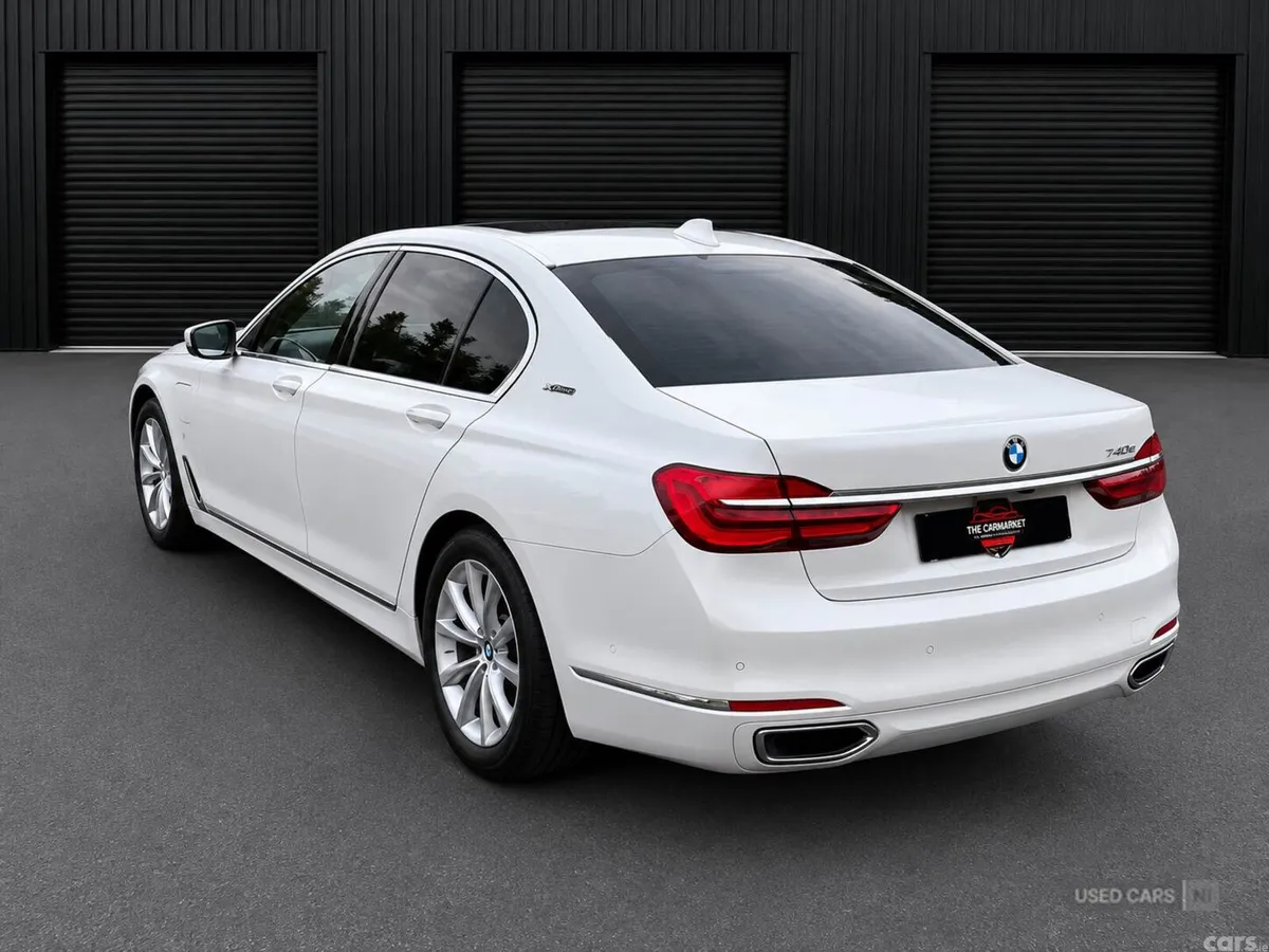 BMW 7-Series , Petrol Hybrid, 2017, White