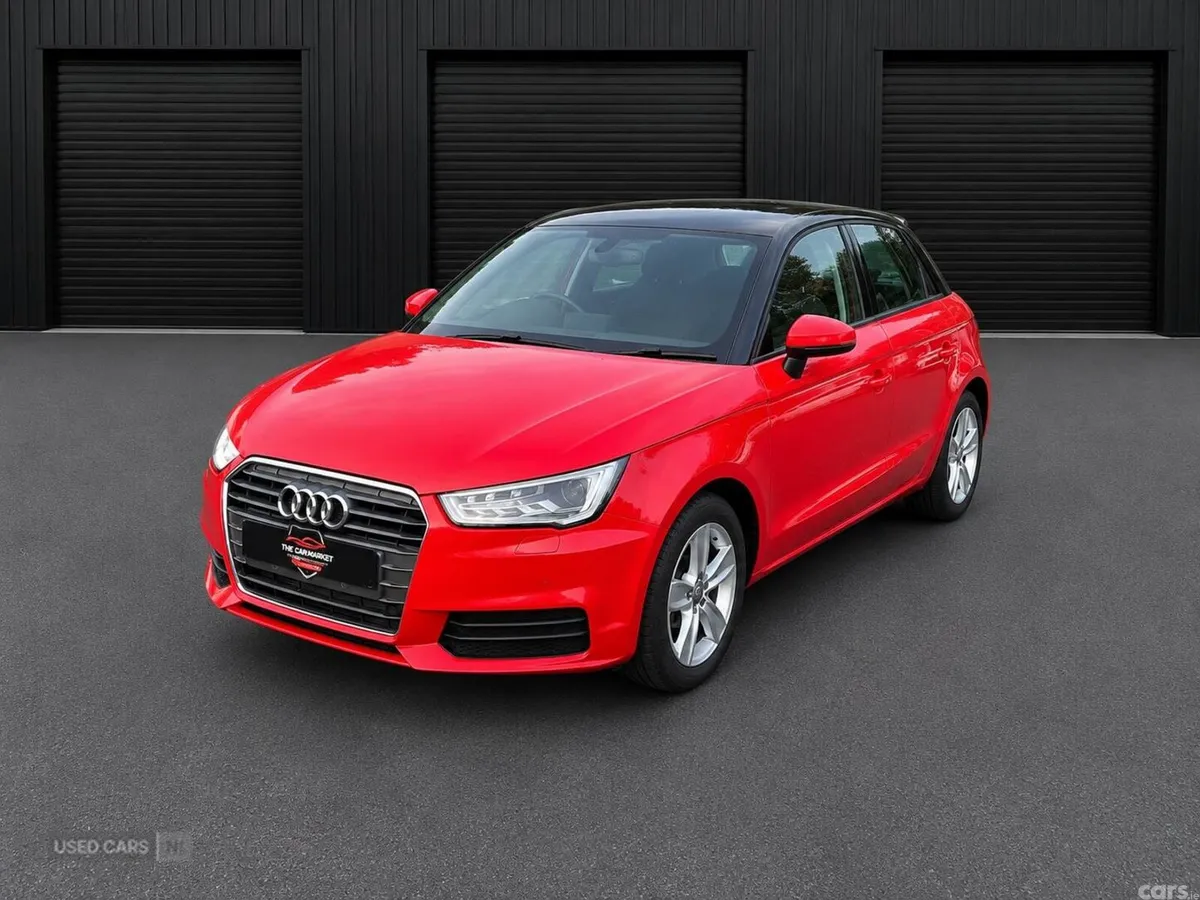 Audi A1 , Petrol, 2015, Red