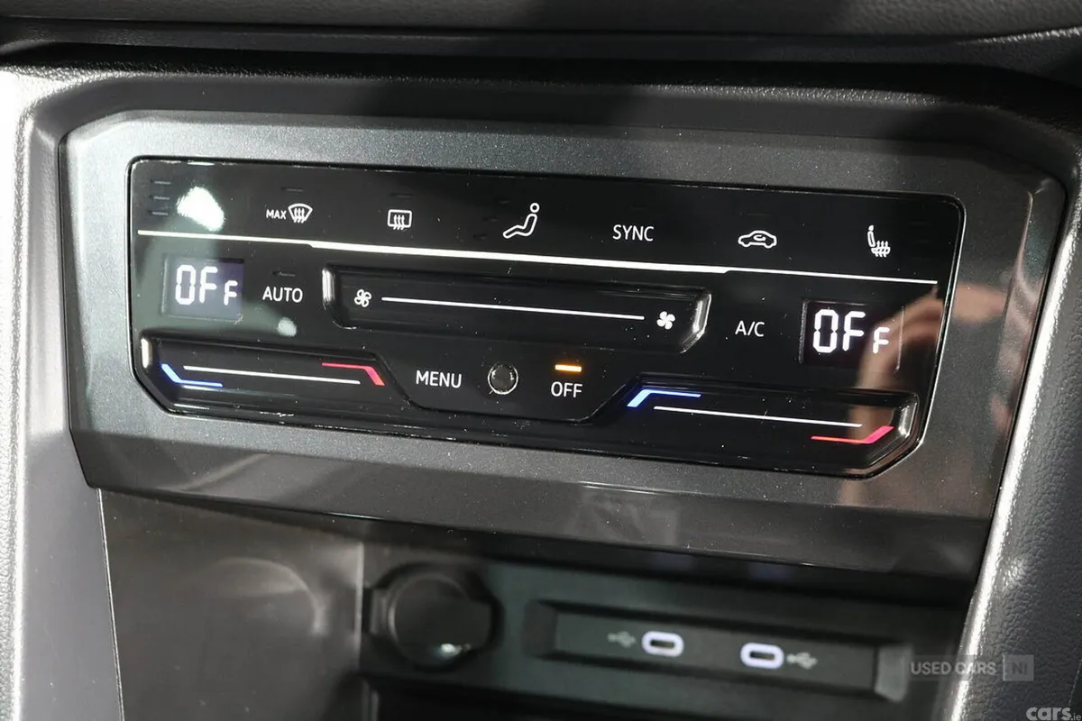 Volkswagen Tiguan SUV, Petrol, 2023, Blue