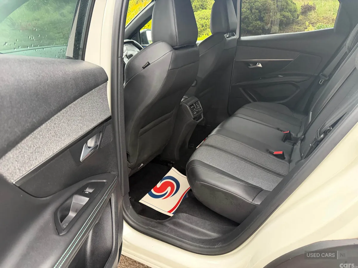 Peugeot 3008 SUV, Diesel, 2023, White