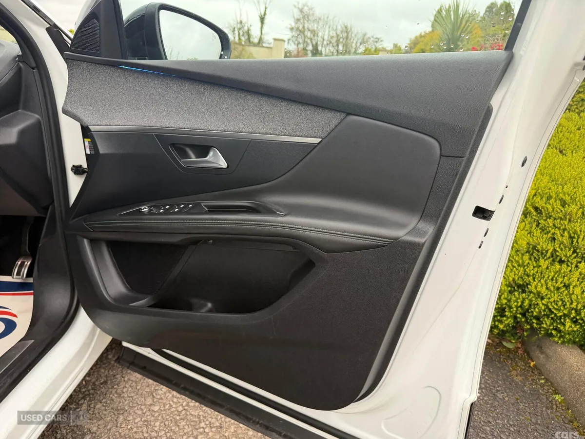 Peugeot 3008 SUV, Diesel, 2023, White