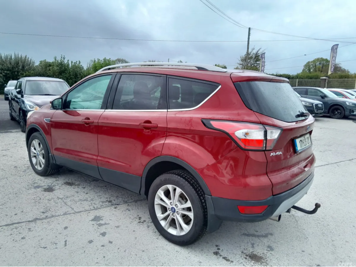 Ford Kuga Hatchback, Diesel, 2017, Red