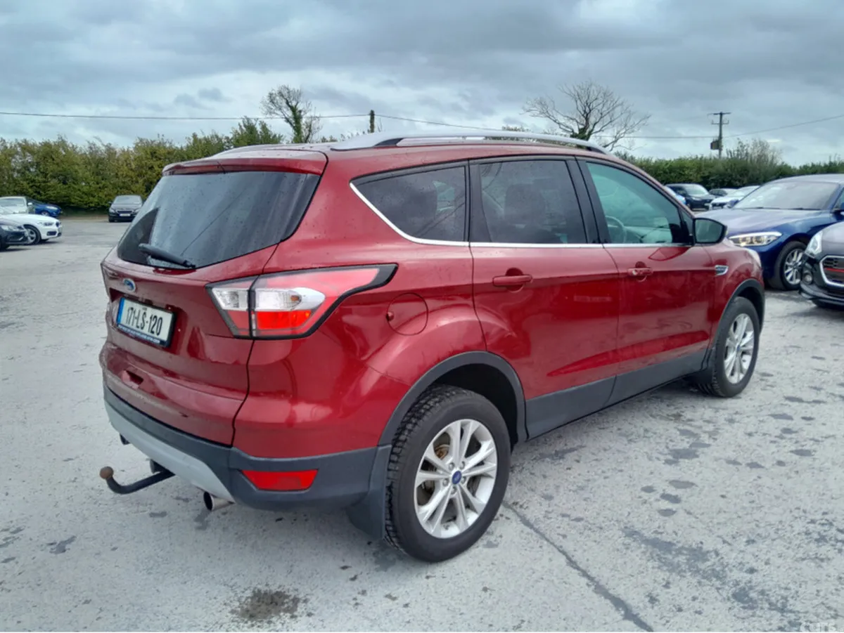Ford Kuga Hatchback, Diesel, 2017, Red