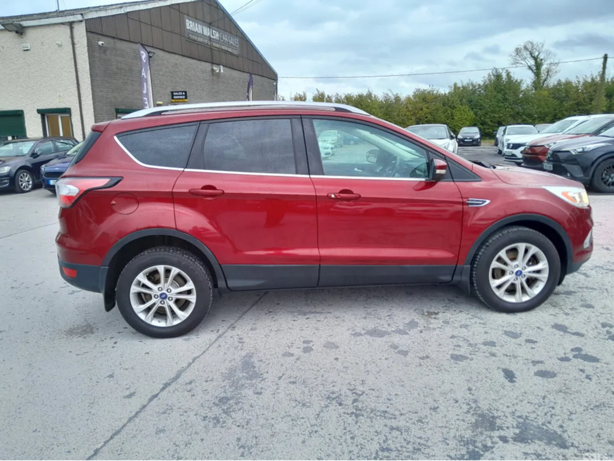 Ford Kuga Hatchback, Diesel, 2017, Red