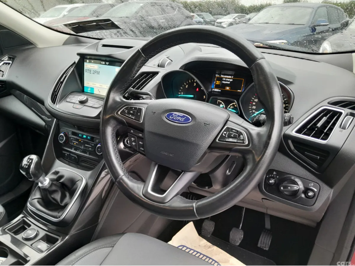 Ford Kuga Hatchback, Diesel, 2017, Red