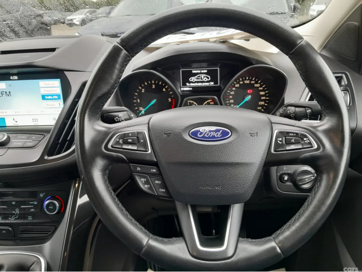 Ford Kuga Hatchback, Diesel, 2017, Red