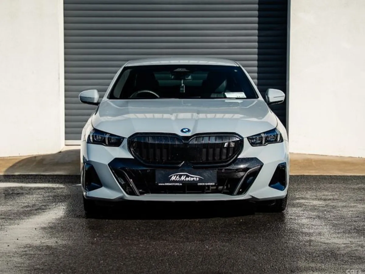 BMW i5 Saloon, Electric, 2025, Grey