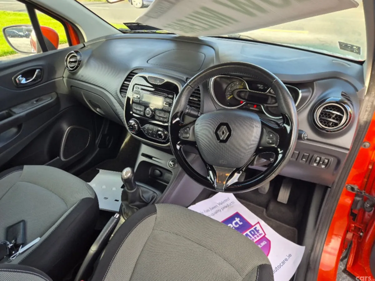 Renault Captur Hatchback, Diesel, 2014, Orange