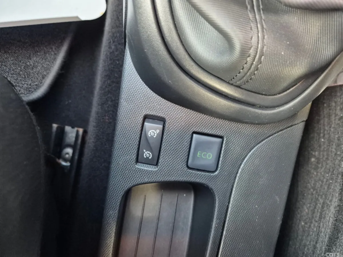 Renault Captur Hatchback, Diesel, 2014, Orange