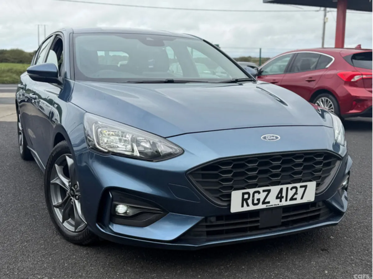 Ford Focus Hatchback, Diesel, 2020, Blue