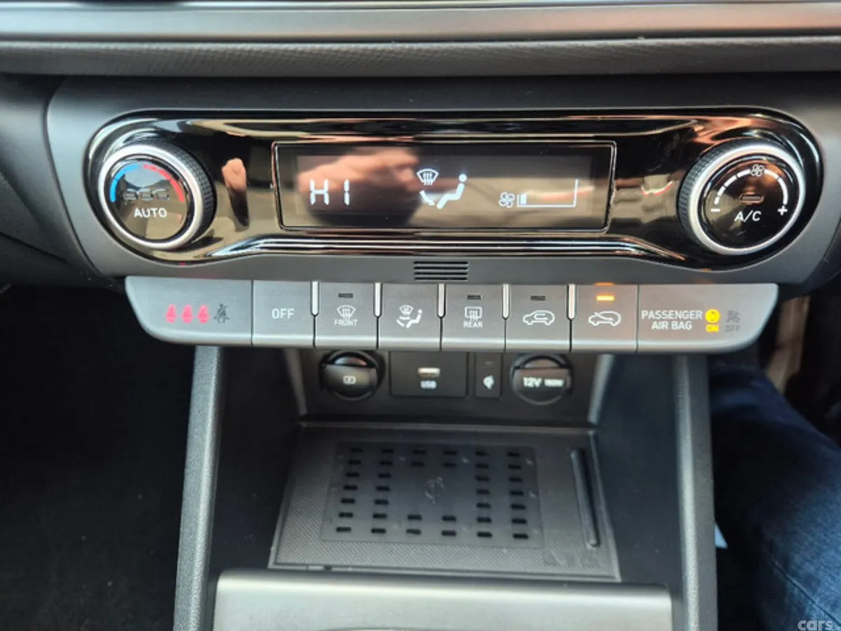 Hyundai KONA MPV, Petrol, 2023, White