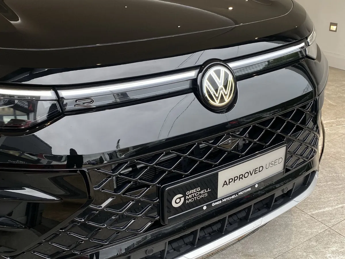 Volkswagen Tayron SUV, Petrol Hybrid, 2025, Black