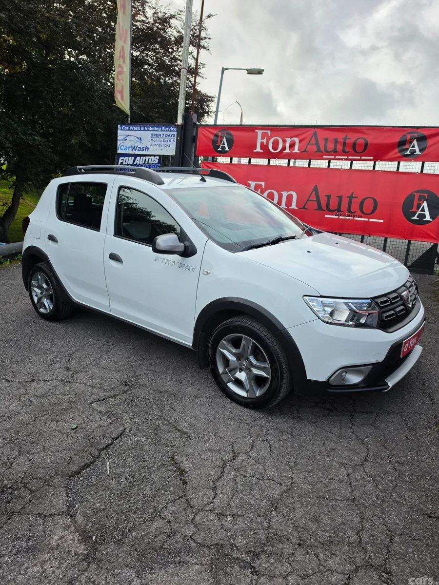 Dacia Sandero Stepway SUV, Petrol, 2017, White