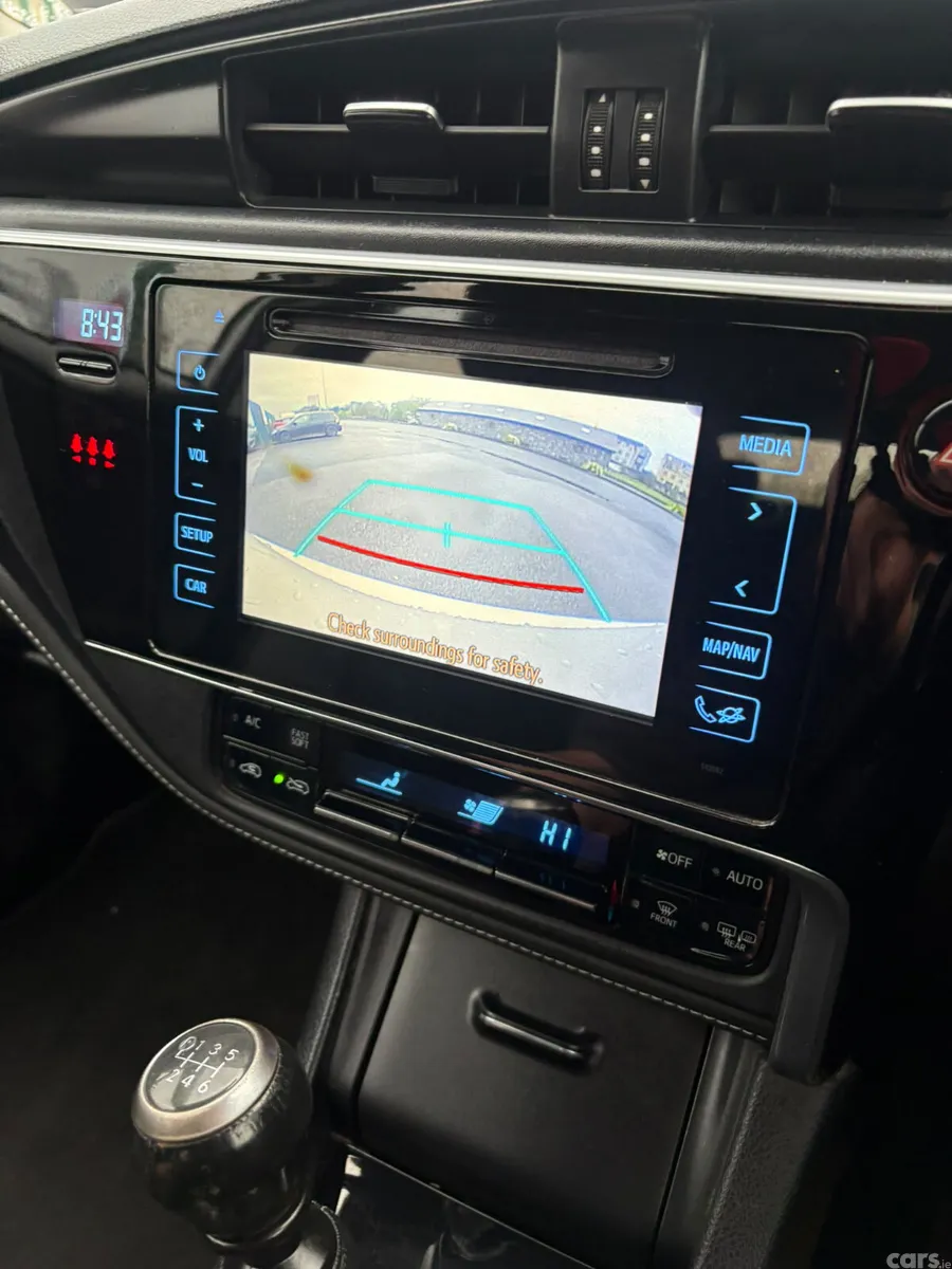 Toyota Auris Hatchback, Petrol, 2018, Grey