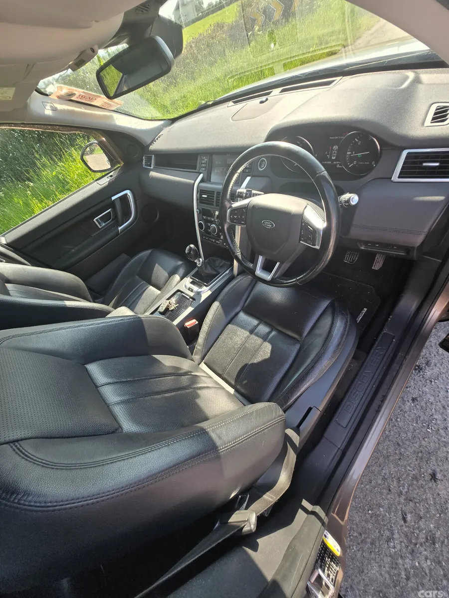 Land Rover Discovery SUV, Diesel, 2015, Gold