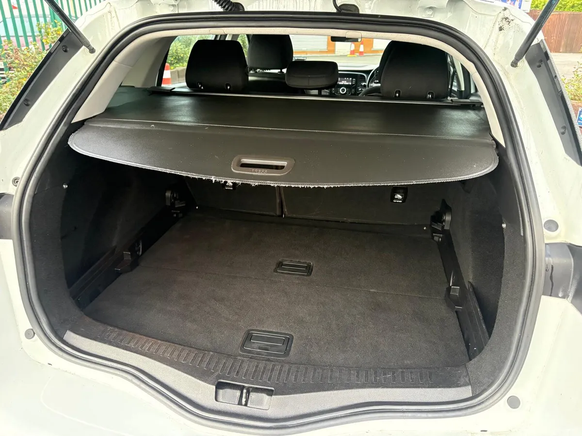Renault Megane Estate, Diesel, 2017, White