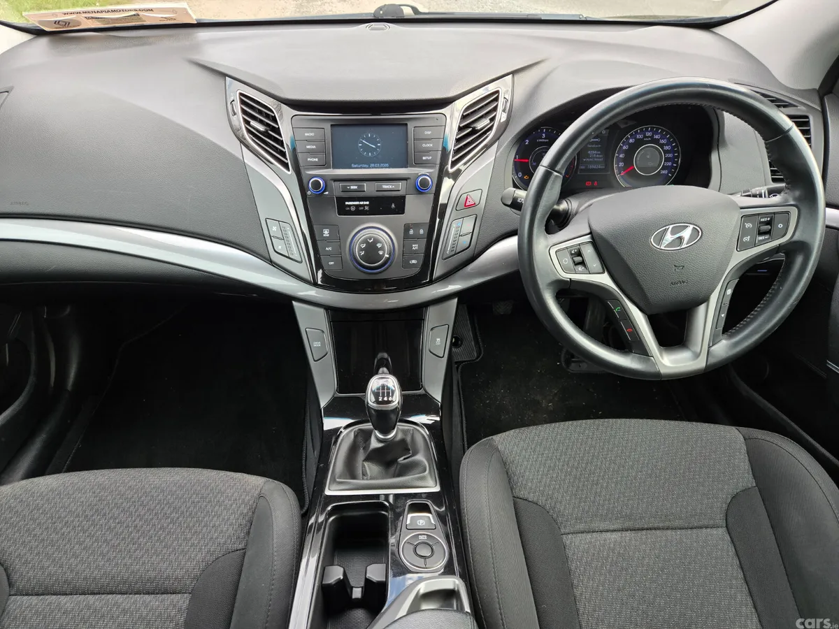 Hyundai i40 Saloon, Diesel, 2019, Black