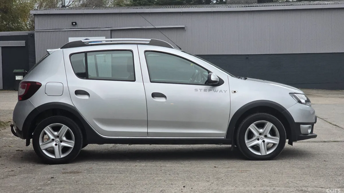 Dacia Sandero Stepway Hatchback, Diesel, 2016, Silver