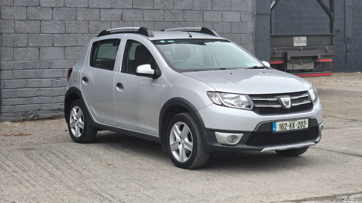 Dacia Sandero Stepway Hatchback, Diesel, 2016, Silver