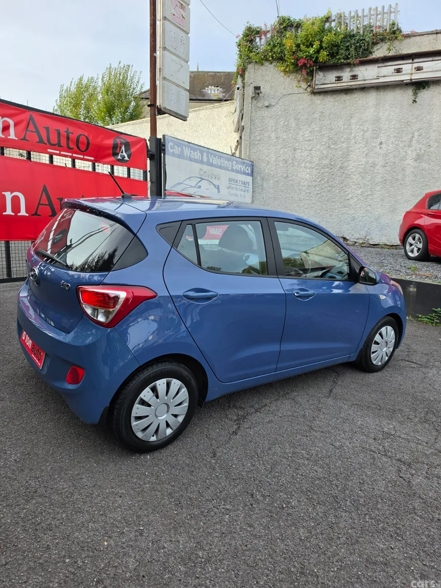 Hyundai i10 Hatchback, Petrol, 2016, Blue