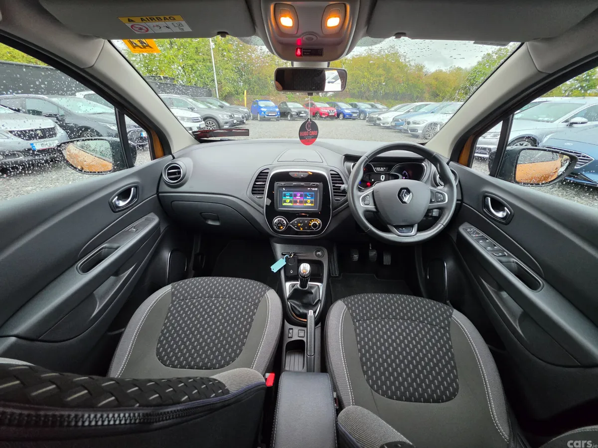Renault Captur Hatchback, Diesel, 2017, Orange