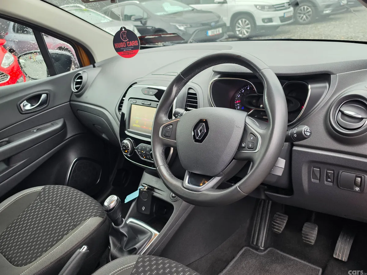 Renault Captur Hatchback, Diesel, 2017, Orange