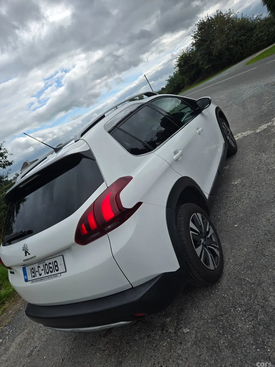 Peugeot 2008 Estate, Petrol, 2019, White