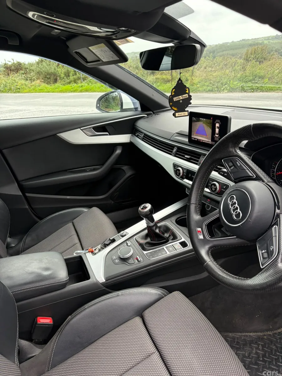 Audi A4 Saloon, Diesel, 2017, White