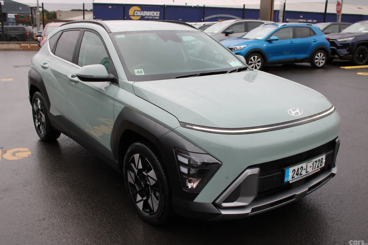 Hyundai KONA MPV, Petrol, 2024, Green