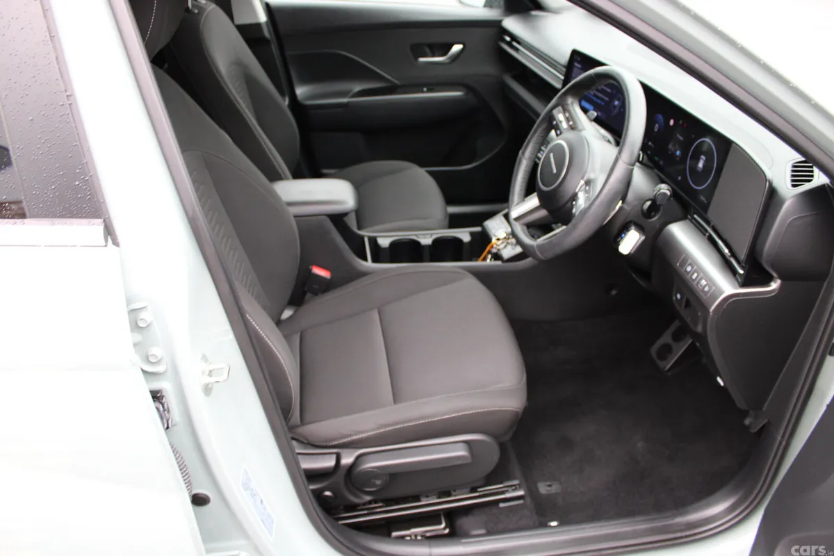 Hyundai KONA MPV, Petrol, 2024, Green