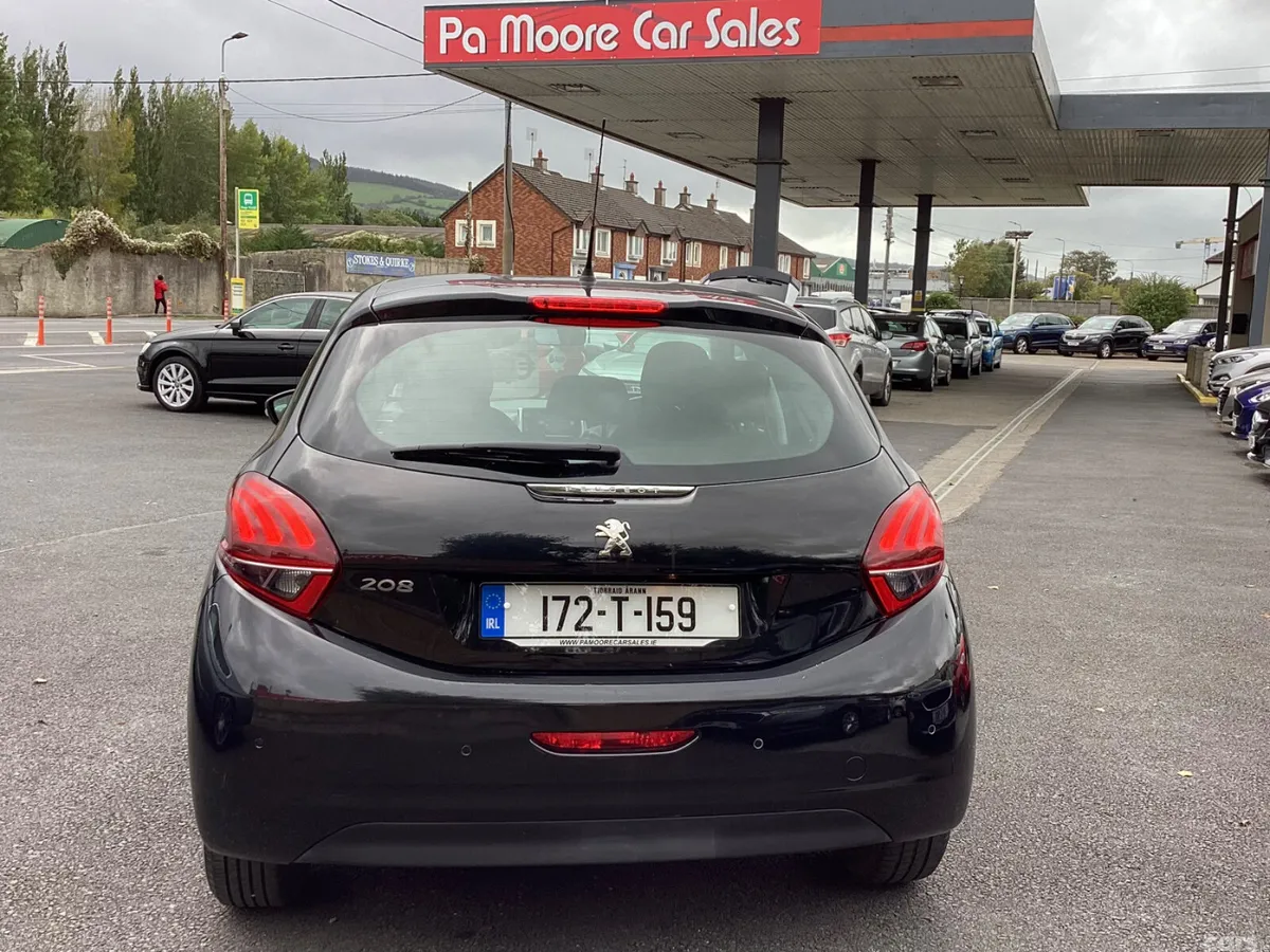 Peugeot 208 Hatchback, Diesel, 2017, Black