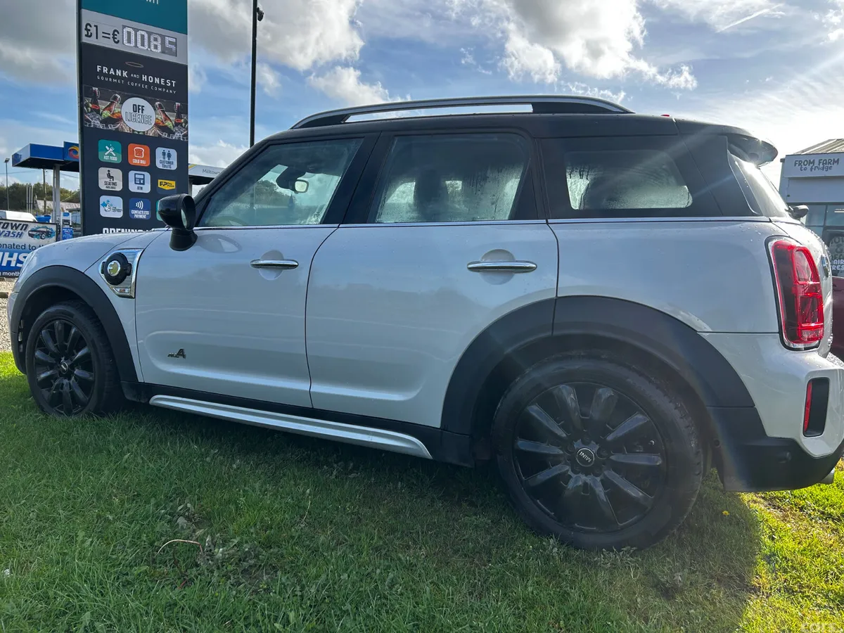 Mini Cooper SUV, Petrol Hybrid, 2021, Silver