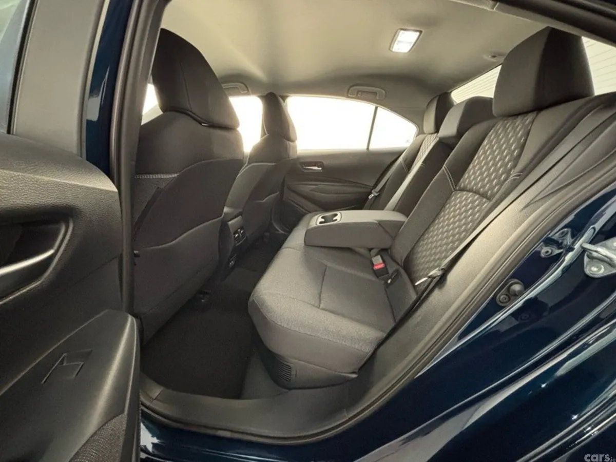Toyota Corolla Saloon, Petrol Hybrid, 2027, 