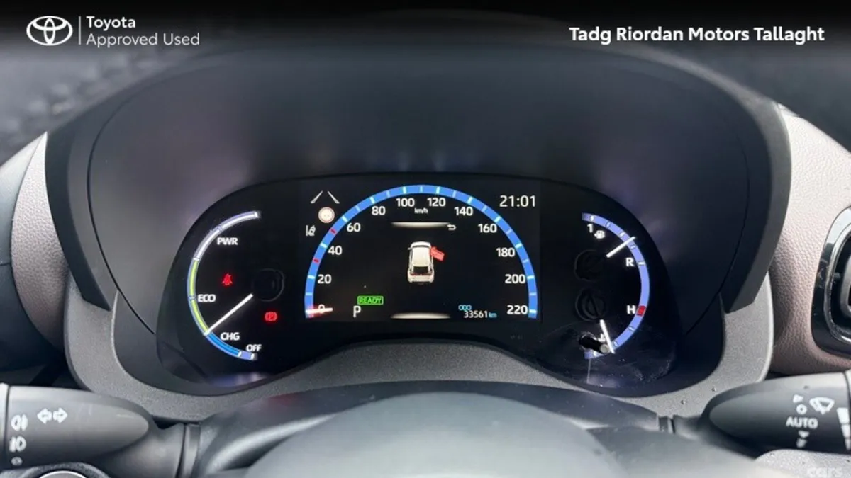 Toyota Yaris Cross Hatchback, Petrol Hybrid, 2024, White