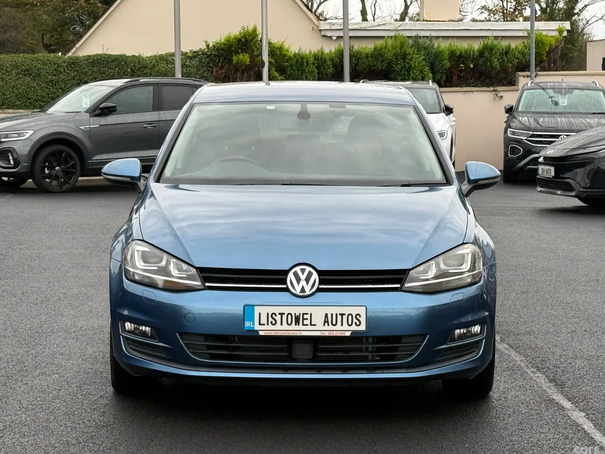 Volkswagen Golf Hatchback, Petrol, 2015, Blue